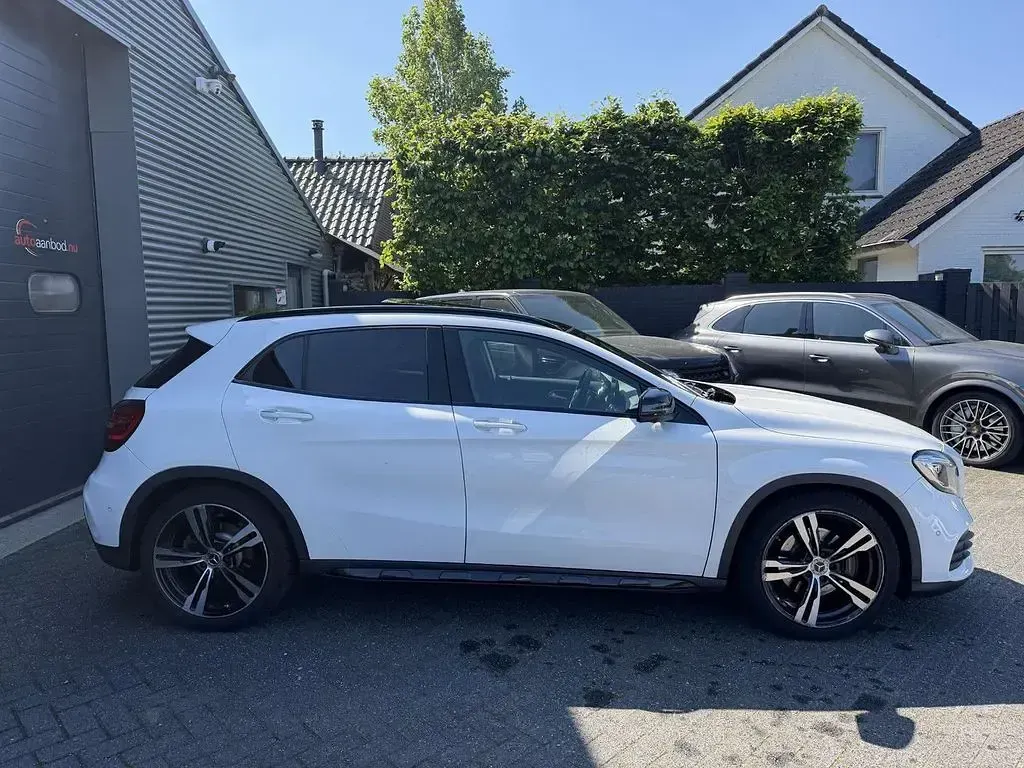 Gebraucht Mercedes GLA220 AMG 177 PS (130 kW) 2018 Weiß SUV
