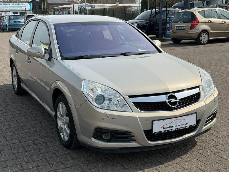 Gebraucht Opel Vectra Edition 155 PS (114 kW) 2007 Silber Limousine