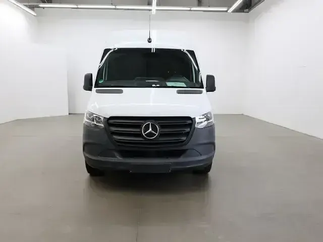 Używany Mercedes E-Sprinter 2022 Biały Van