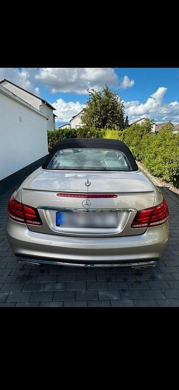Gebraucht Mercedes E500 408 PS (300 kW) 2015 Gold Cabrio