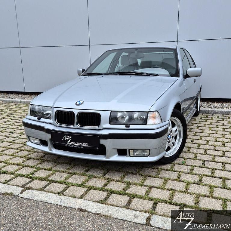 Silber Gebraucht 1995 BMW 328 M Sport Limousine | 13.250 € - Bild 1/4