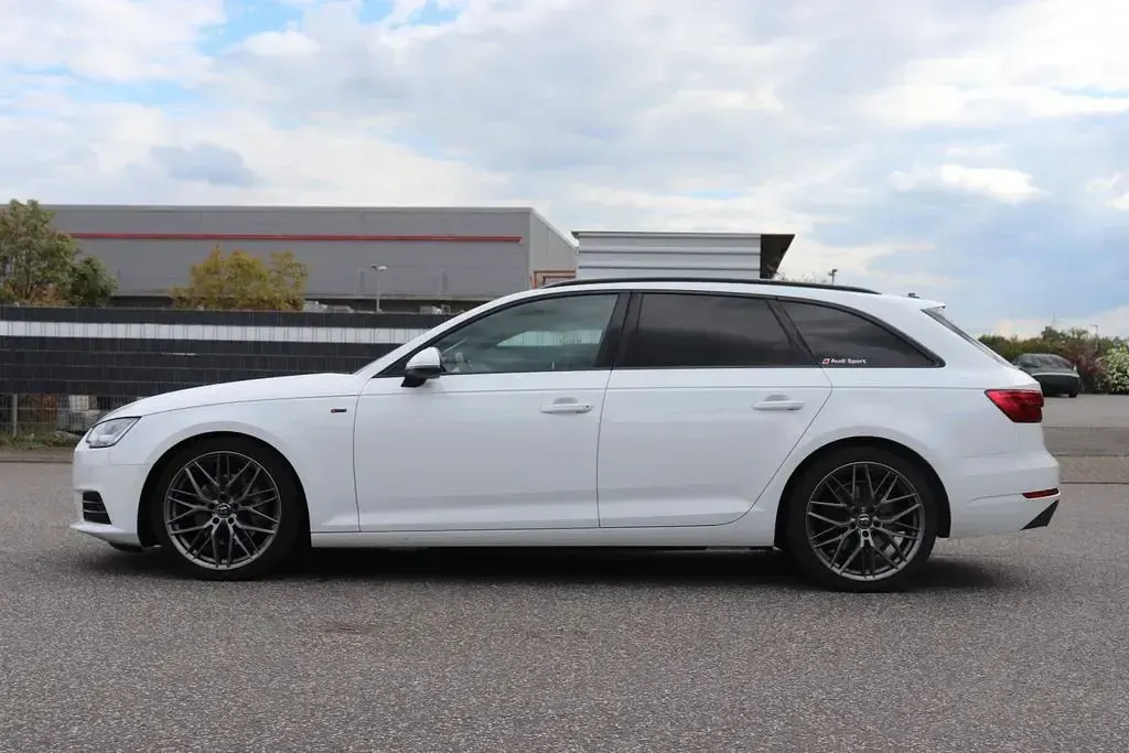 Gebraucht Audi A4 Sport 190 PS (139 kW) 2017 Weiß Kombi