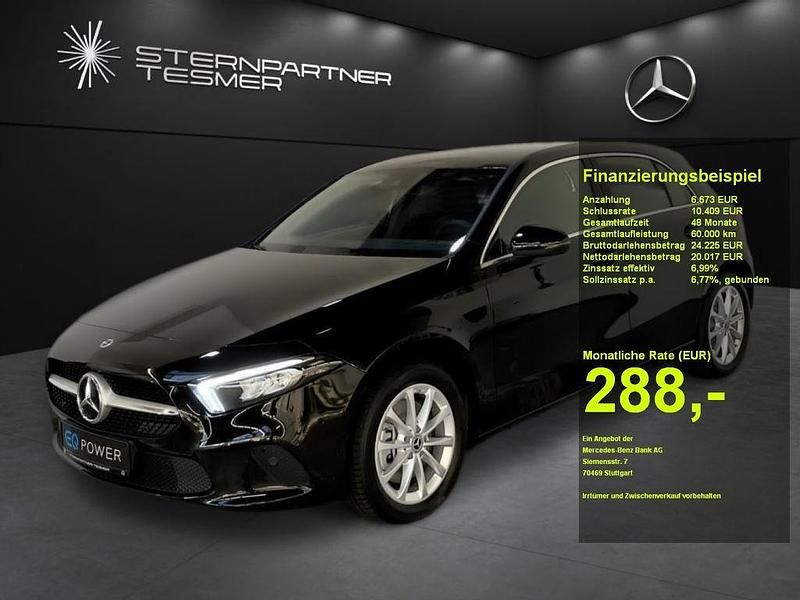 Schwarz nachtschwarz Gebraucht 2022 Mercedes A250 Progressive Limousine | 26.470 € (Fairer Preis) - Bild 1/3