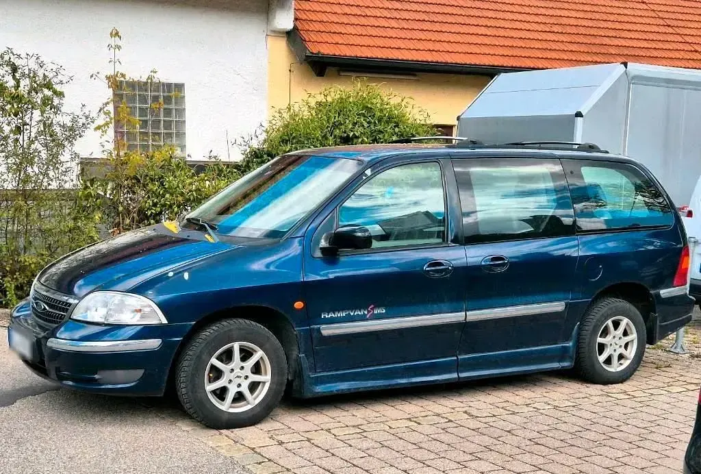 Usata Ford Windstar 147 CV (108 kW) 2000 Blu Monovolume