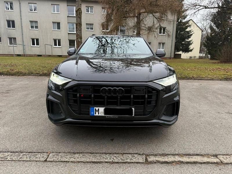 Gebraucht Audi SQ8 Ambiente 435 PS (319 kW) 2020 Schwarz SUV