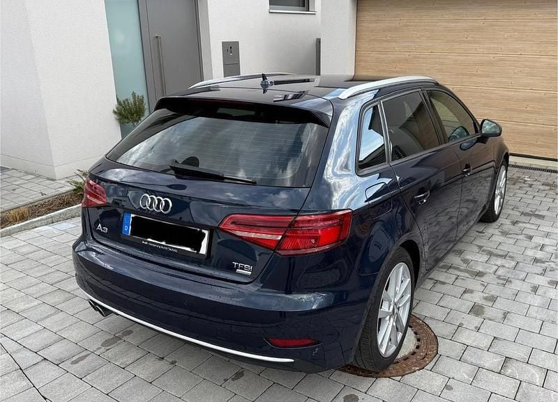 Gebraucht Audi A3 S-Line 150 PS (110 kW) 2016 Blau Limousine
