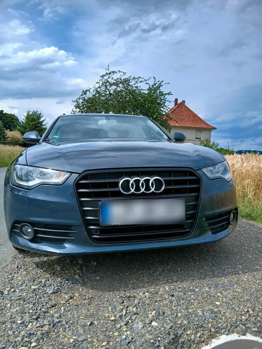 Gebraucht Audi A6 204 PS (150 kW) 2012 Blau Kombi