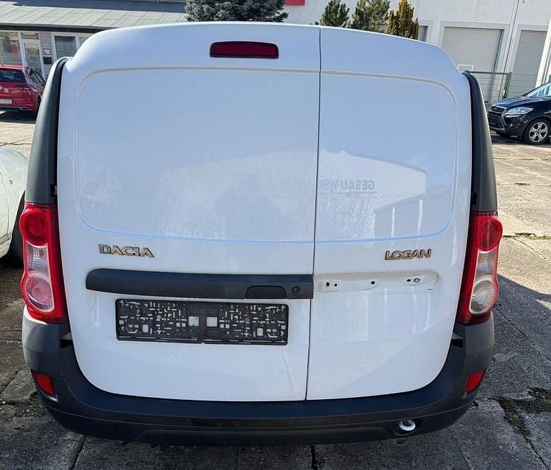 Gebraucht Dacia Logan 84 PS (61 kW) 2011 Weiß Abholung