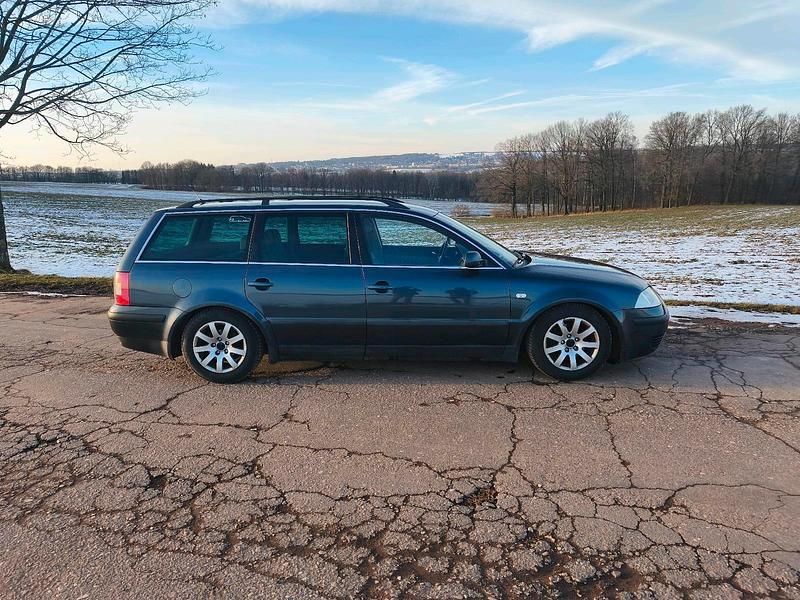 Gebraucht VW Passat 131 PS (96 kW) 2003 Grau Kombi