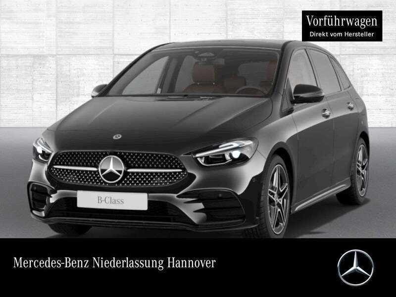 Mountain grau Gebraucht 2024 Mercedes B200 AMG Van / Kleinbus | 36.990 € (Teuer) - Bild 1/4