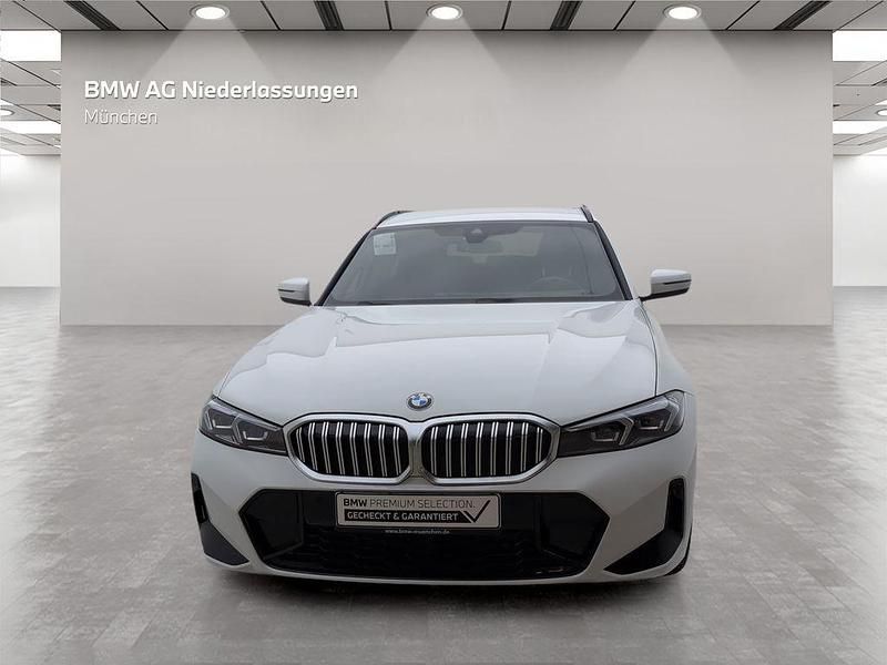 Brugt BMW 330 Performance 245 HK (180 kW) 2023 Hvid Stationcar