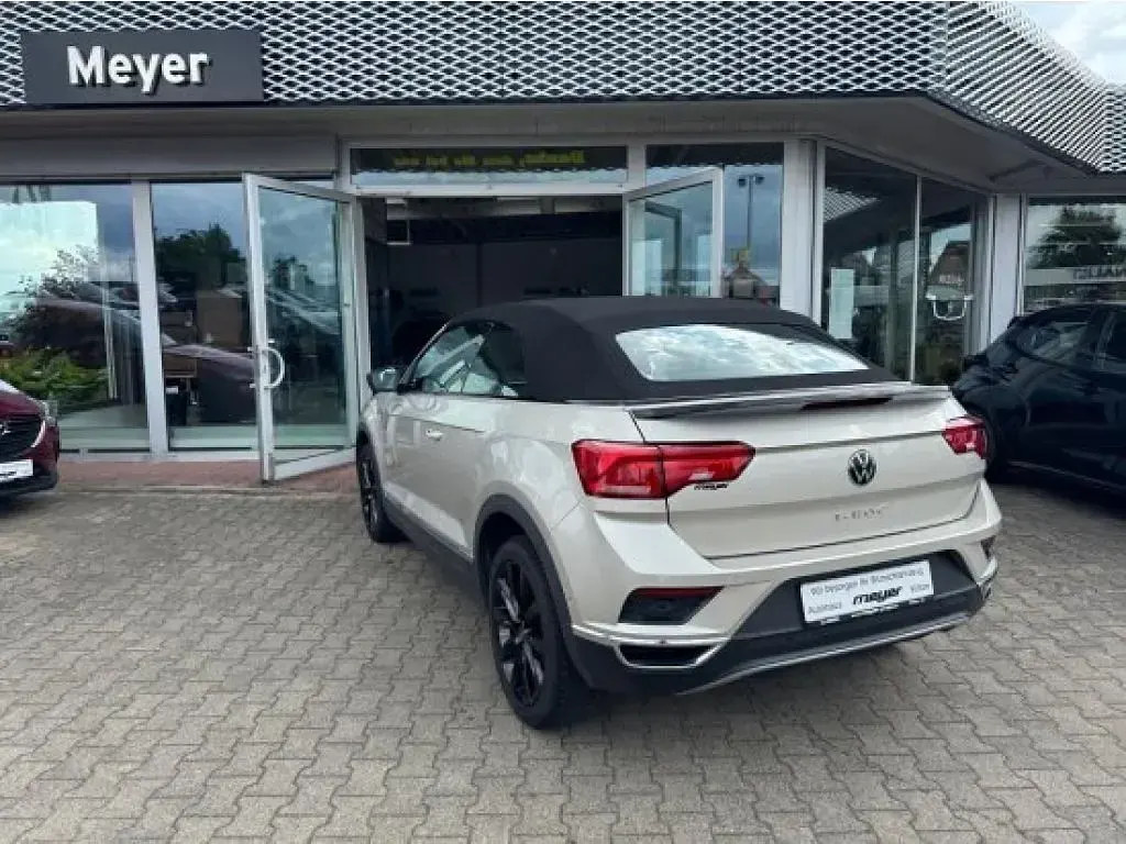 Gebraucht VW T-Roc Cabriolet Style 150 PS (110 kW) 2020 Ivory silver metallic (metallic) Cabrio