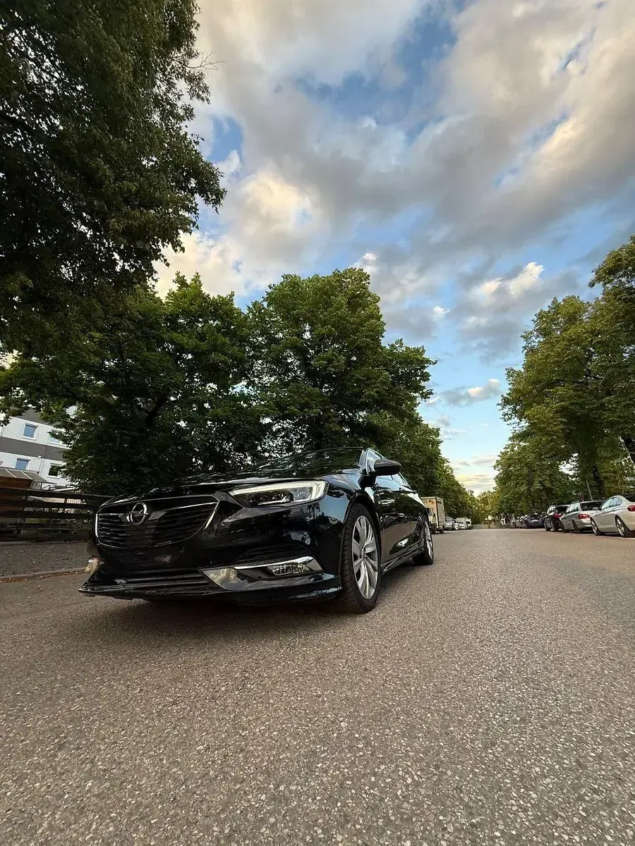 Gebraucht Opel Insignia 260 PS (191 kW) 2017 Schwarz Limousine