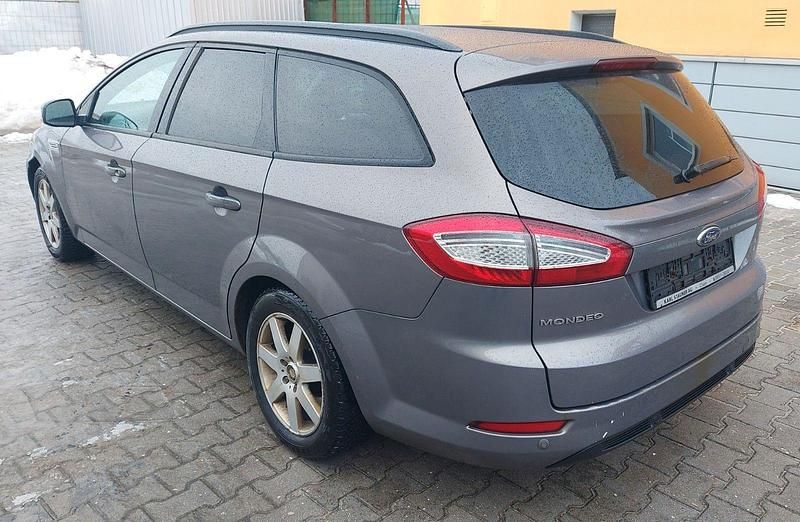 Gebraucht Ford Mondeo Trend 140 PS (102 kW) 2012 Braun Kombi