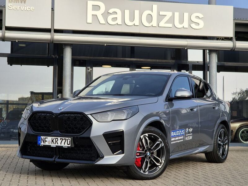 Skyscraper grau metallic Gebraucht 2024 BMW X2 M Sport SUV | 53.490 € - Bild 1/4