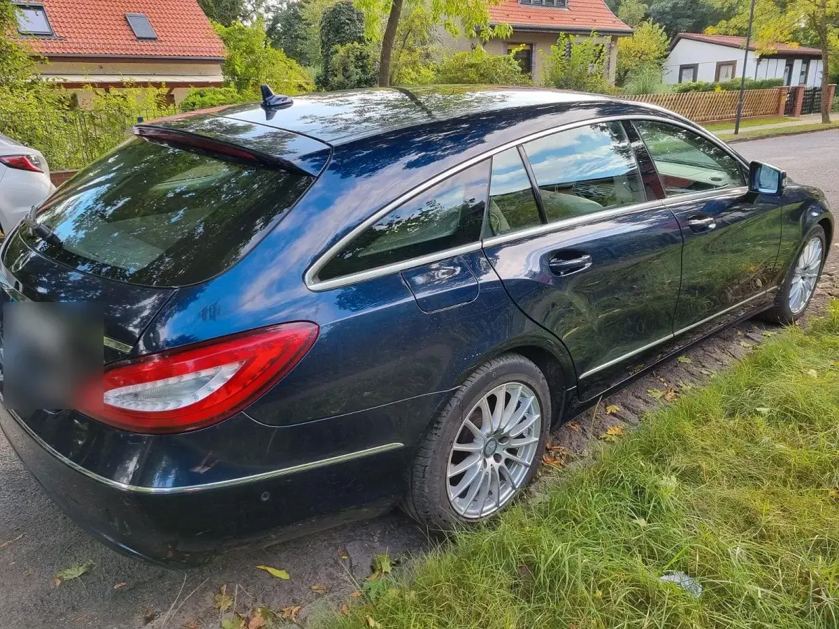 Gebraucht Mercedes 220 170 PS (125 kW) 2015 Blau Limousine