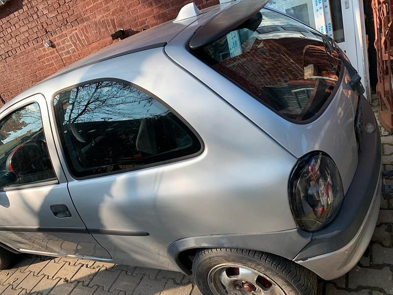 Gebraucht Opel Corsa 90 PS (66 kW) 1999 Kleinwagen