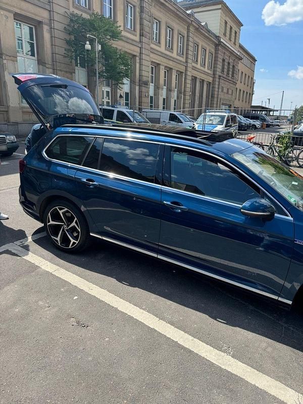 Gebraucht VW Passat GTE 218 PS (160 kW) 2020 Blau Kombi