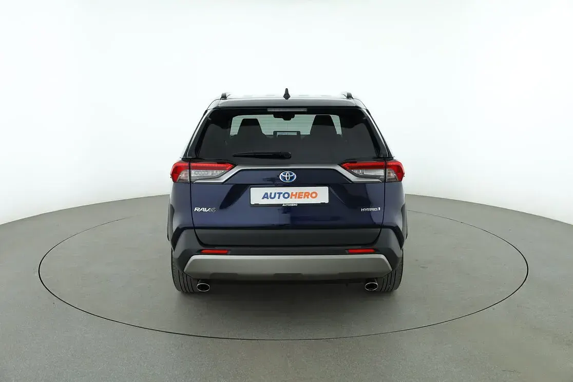 Gebraucht Toyota RAV4 Hybrid Team 120 PS (88 kW) 2023 Blau SUV