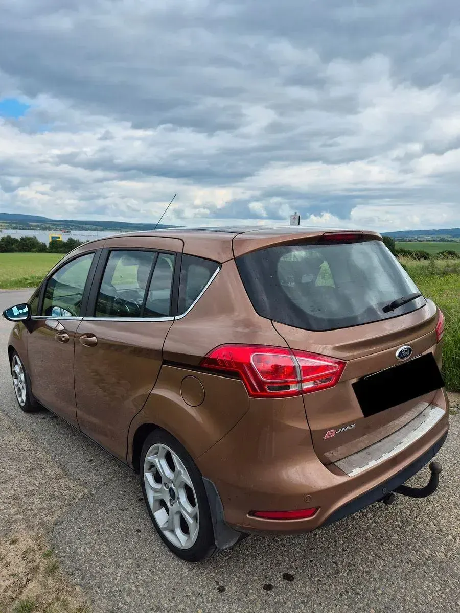 Gebraucht Ford B-MAX Titanium 105 PS (77 kW) 2012 Braun Van / Kleinbus