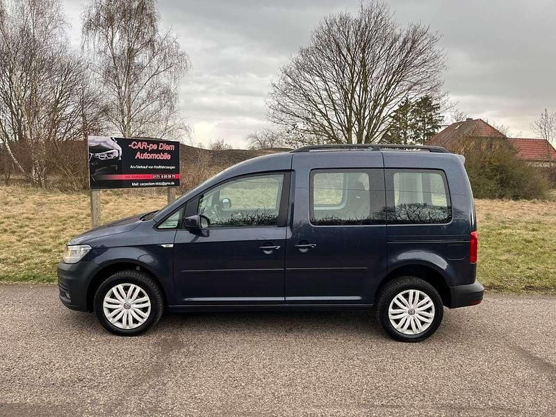 Gebraucht VW Caddy Trendline 122 PS (89 kW) 2019 Starlight blue Van / Kleinbus