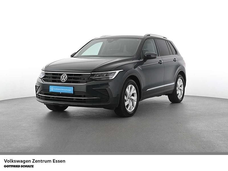 Gebraucht VW Tiguan Active 150 PS (110 kW) 2022 Uranograu SUV