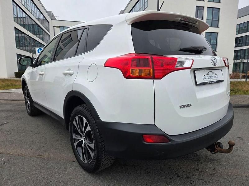 Gebraucht Toyota RAV4 Edition 151 PS (111 kW) 2015 Weiß SUV