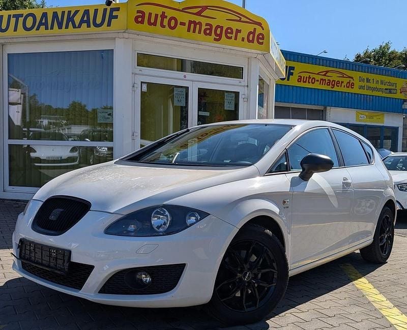 Weiß Gebraucht 2010 Seat Leon Sport Limousine | 3.450 € (Guter Preis) - Bild 1/4