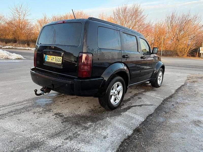 Gebraucht Dodge Nitro 177 PS (130 kW) 2008 Schwarz SUV