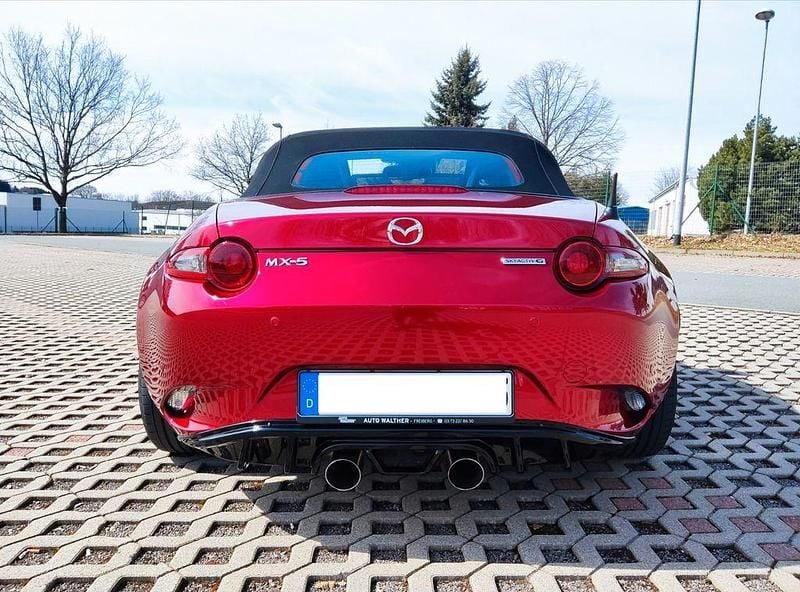 Gebraucht Mazda MX5 Ad'Vantage 132 PS (97 kW) 2021 Rot Cabrio