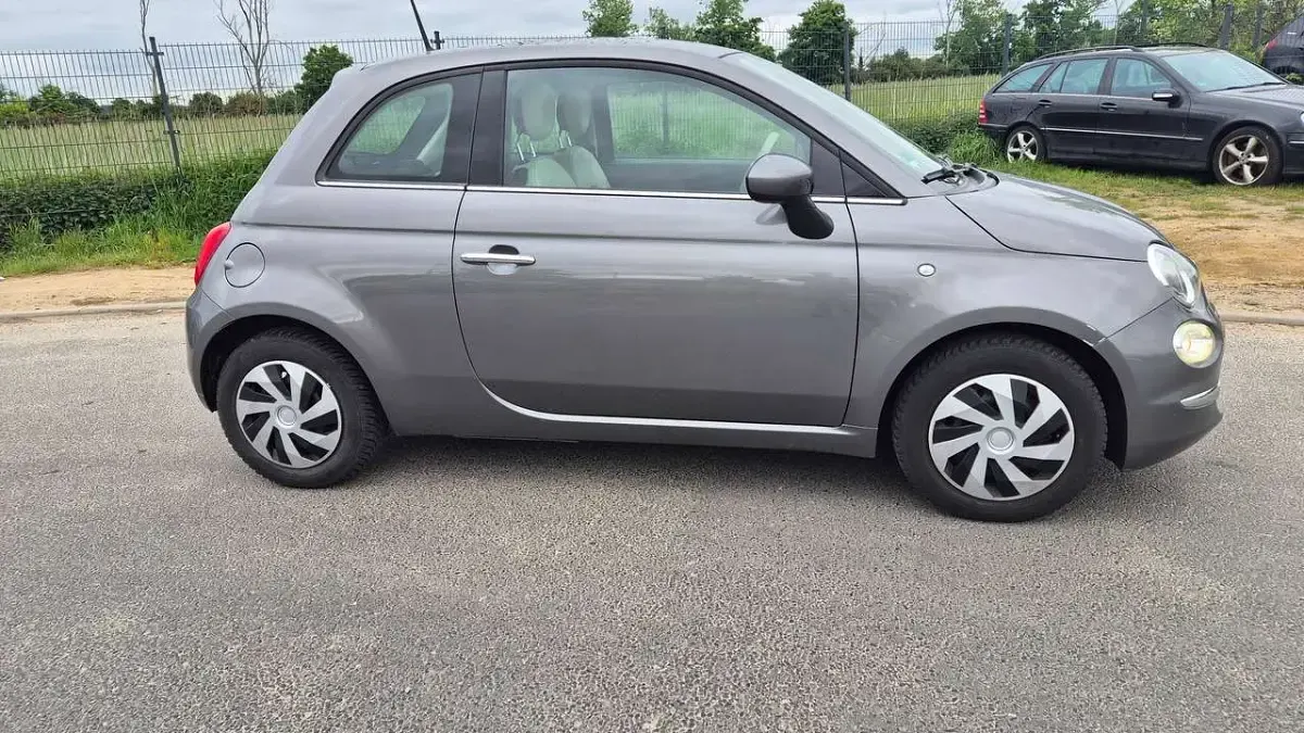 Gebraucht Fiat 500 Lounge 69 PS (50 kW) 2017 Grau Limousine