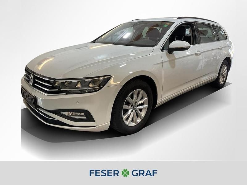 Gletscherweiss Gebraucht 2022 VW Passat Business Kombi | 20.490 € (Guter Preis) - Bild 1/4