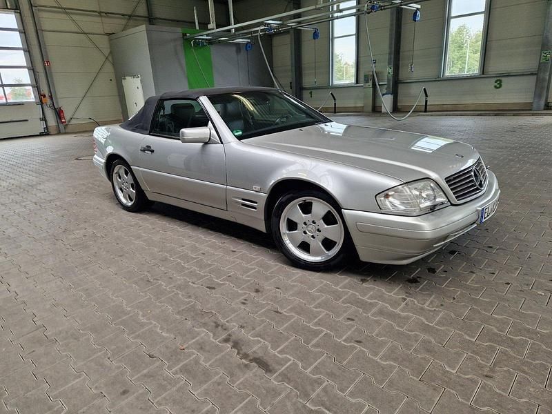 Silber Gebraucht 1998 Mercedes SL280 Cabrio | 23.990 € (Fairer Preis) - Bild 1/4