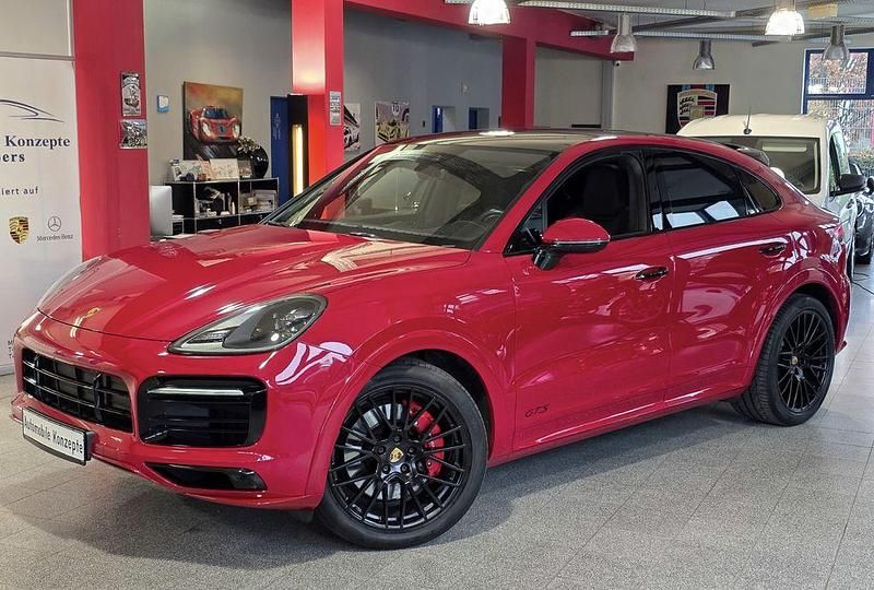 Rot Gebraucht 2021 Porsche Cayenne SUV | 82.800 € (Fairer Preis) - Bild 1/4