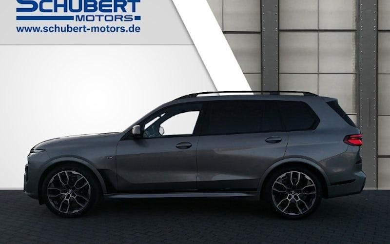Neu BMW X7 Shadowline 352 PS (258 kW) 2026 Grau SUV