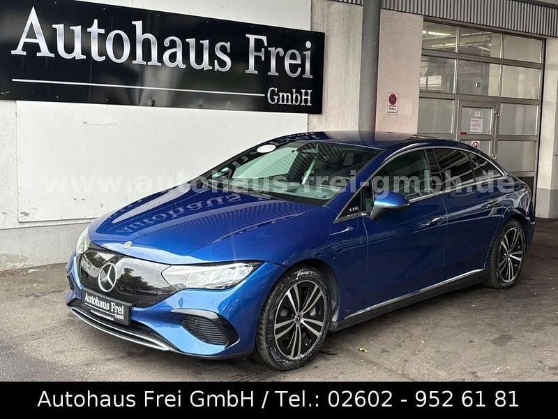 Blau Gebraucht 2022 Mercedes EQE300 Advanced Plus Limousine | 38.990 € - Bild 1/4