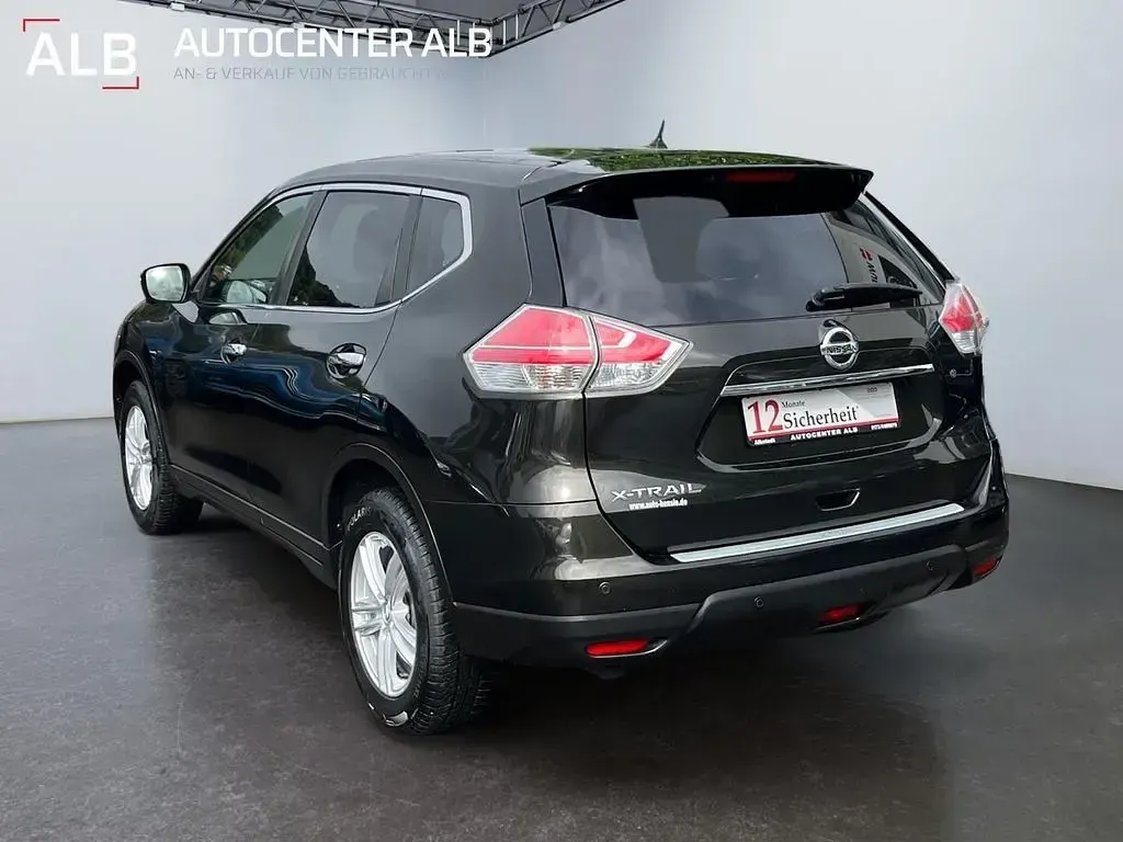 Gebraucht Nissan X-Trail 360º 131 PS (96 kW) 2014 Grün SUV