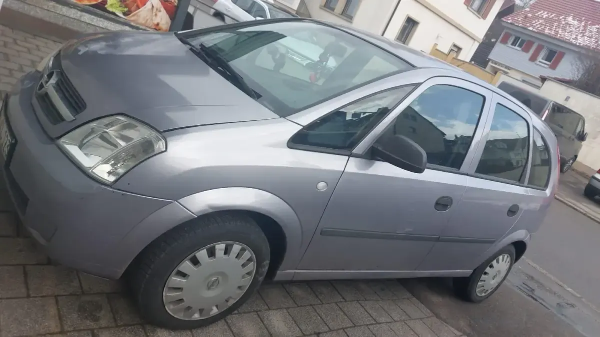 Gebraucht Opel Meriva 90 PS (66 kW) 2005 Silber Van / Kleinbus