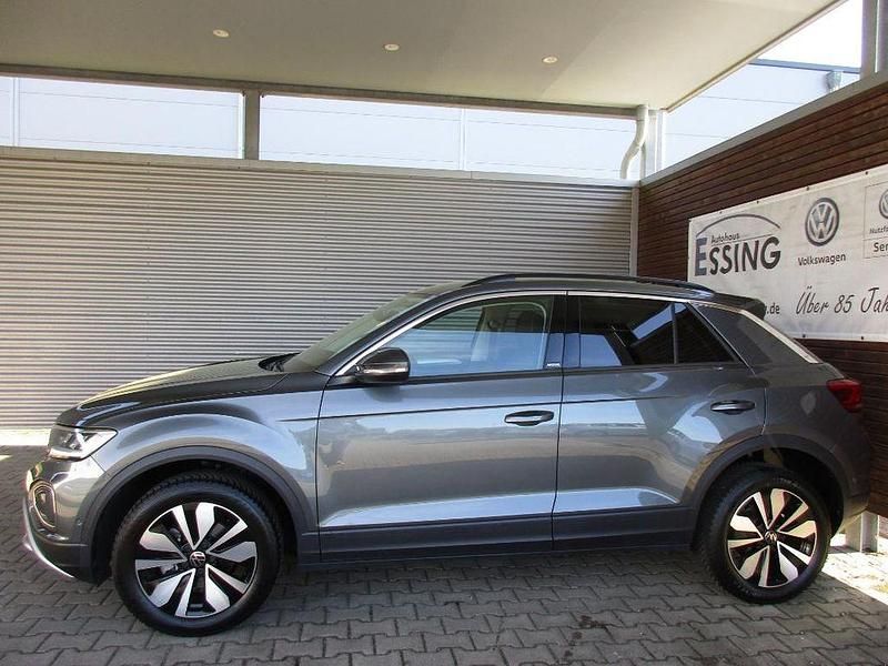 Gebraucht VW T-Roc Move 110 PS (80 kW) 2023 Grau SUV