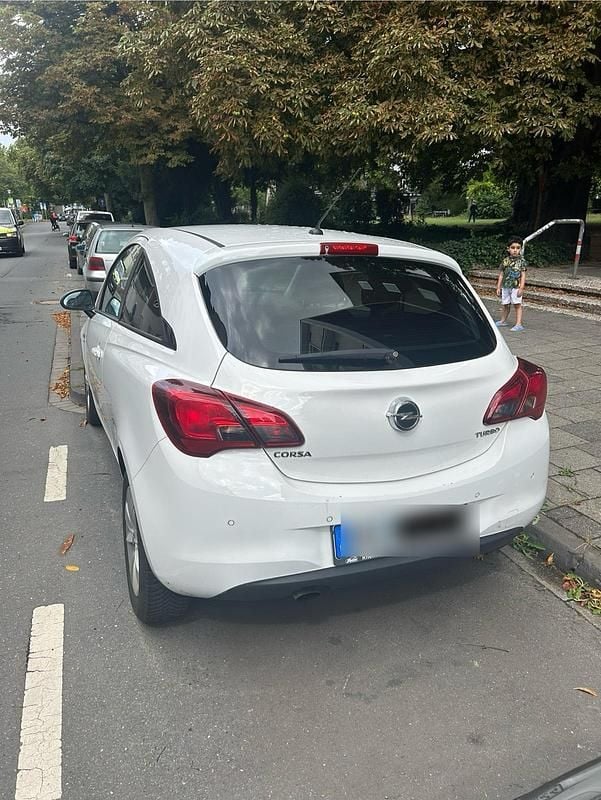 Weiß Gebraucht 2017 Opel Corsa Active Kleinwagen | 5.300 € (Guter Preis) - Bild 1/4