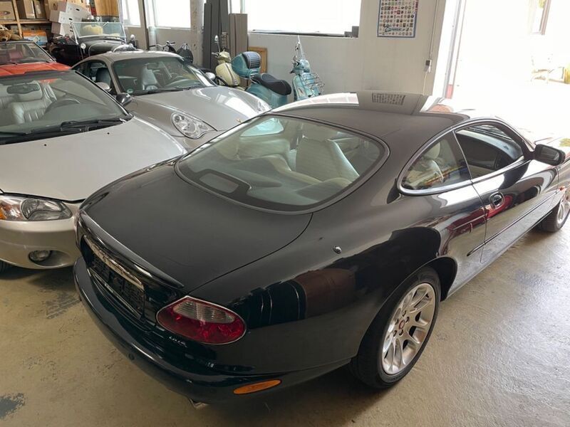 Gebraucht Jaguar XKR S 363 PS (266 kW) 2000 Schwarz Coupé