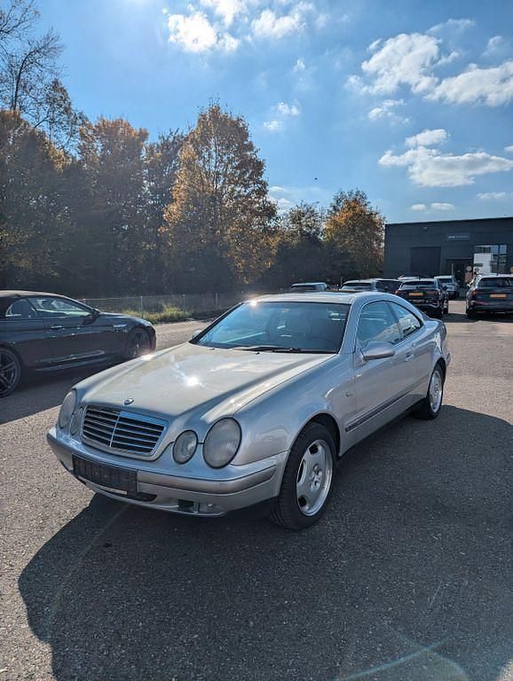 Gebraucht Mercedes CLK230 Elegance 193 PS (141 kW) 2000 Silber Coupé