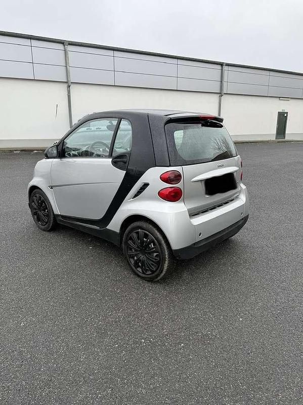 Gebraucht Smart ForTwo Coupé 75 PS (55 kW) 2009 Silber Coupé