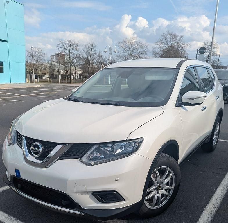 Gebraucht Nissan X-Trail 163 PS (119 kW) 2016 Weiß SUV