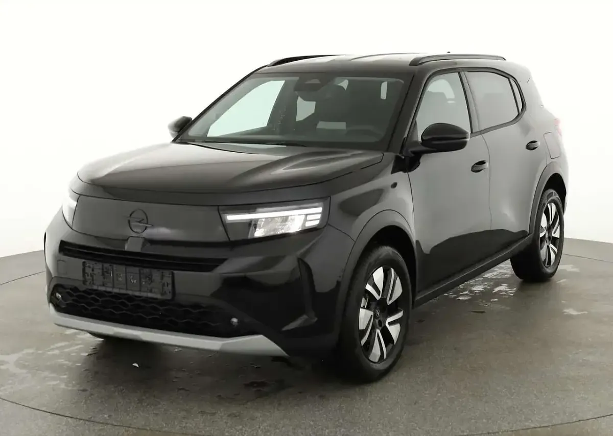 Neu Opel Frontera 136 PS (100 kW) 2025 Karbon schwarz metallic SUV