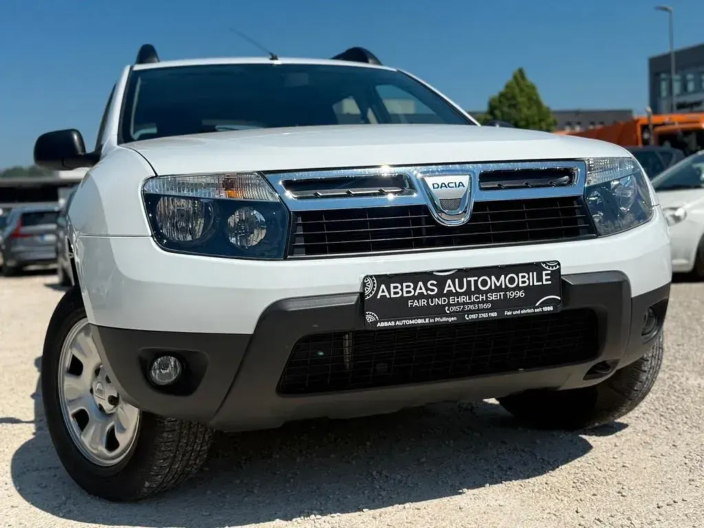 Gebraucht Dacia Duster Lauréate 105 PS (77 kW) 2011 Weiß SUV