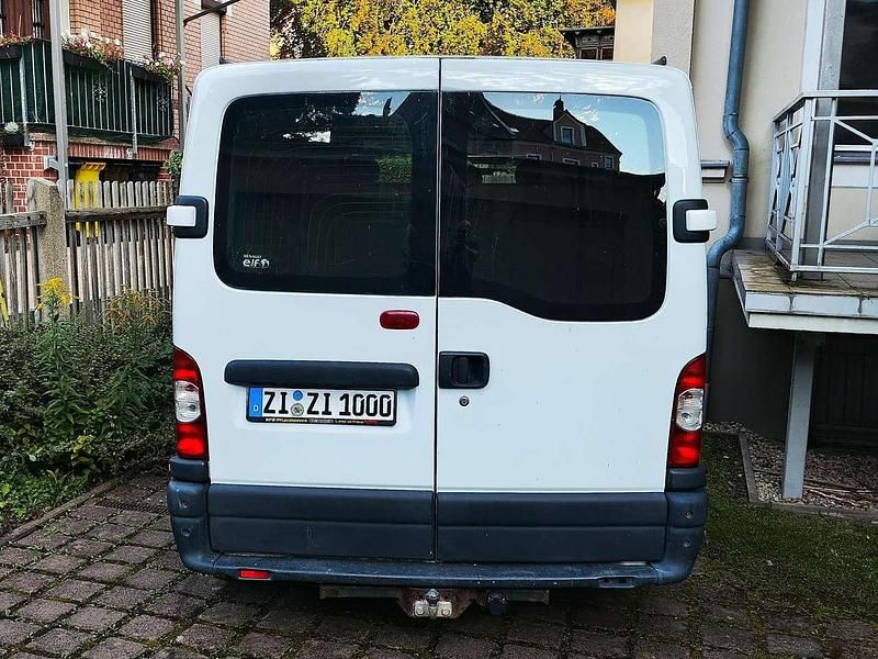 Gebraucht Nissan Interstar 101 PS (74 kW) 2007 Weiß Van