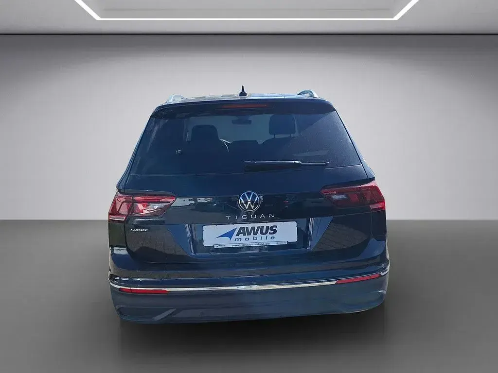 Gebraucht VW Tiguan Allspace Life 150 PS (110 kW) 2024 Schwarz SUV