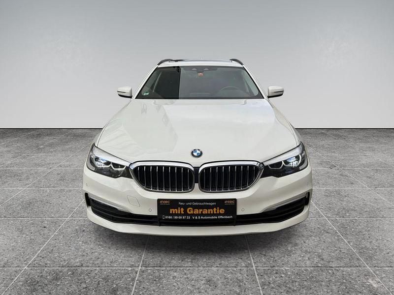 Gebraucht BMW 525 Sport Line 231 PS (169 kW) 2018 Alpinweiss iii Kombi