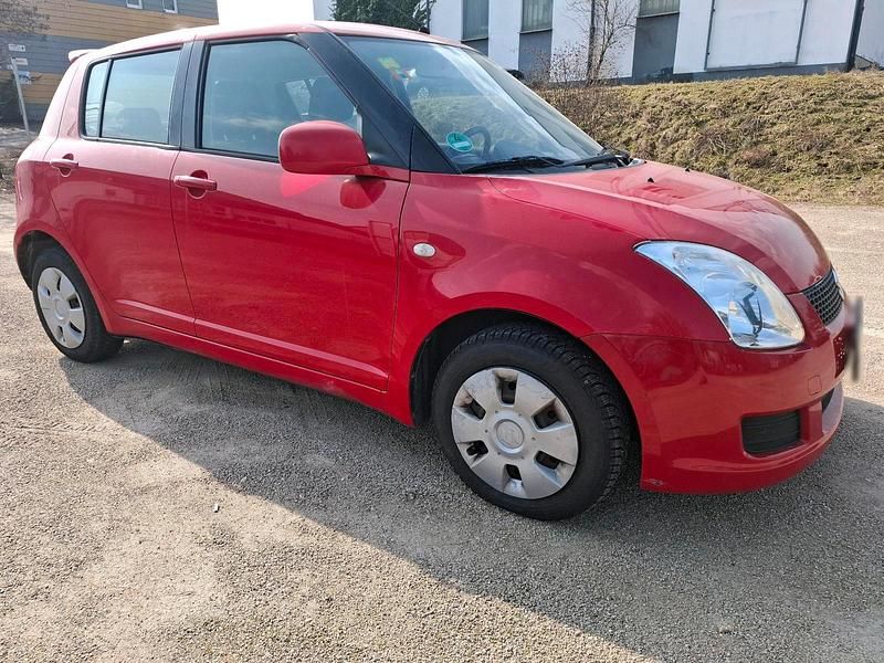 Gebraucht Suzuki Swift 93 PS (68 kW) 2008 Rot Kleinwagen